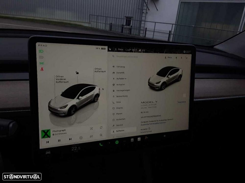 Tesla Model Y Long Range Dual Motor AWD - 3