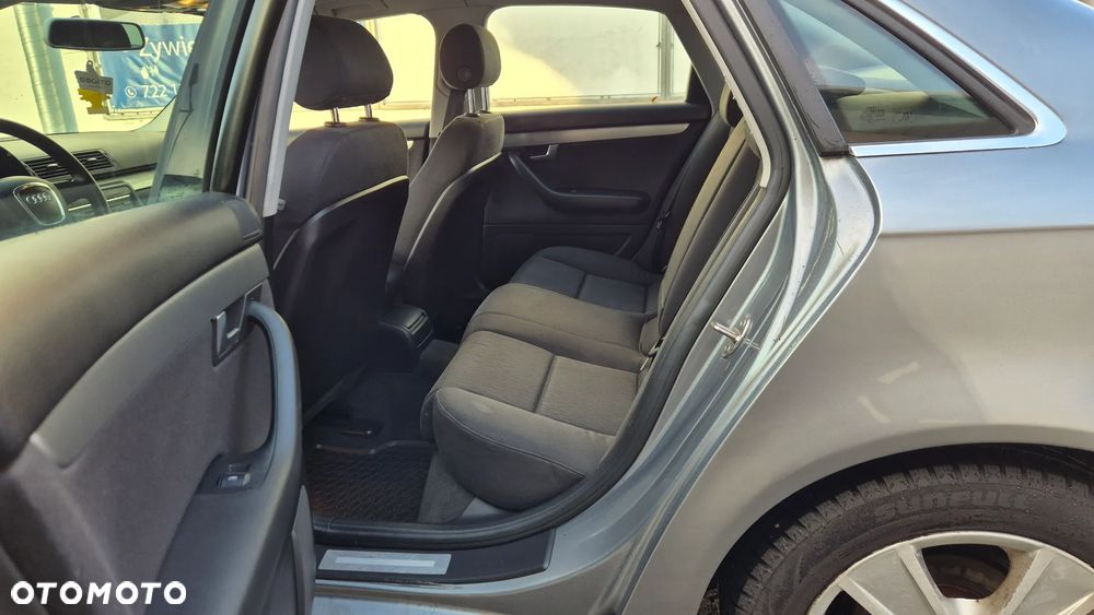 Audi A4 Limousine 2.0 TDI DPF - 8