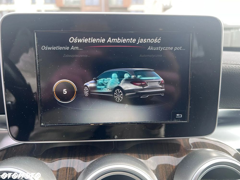 Mercedes-Benz Klasa C 250 7G-TRONIC - 8