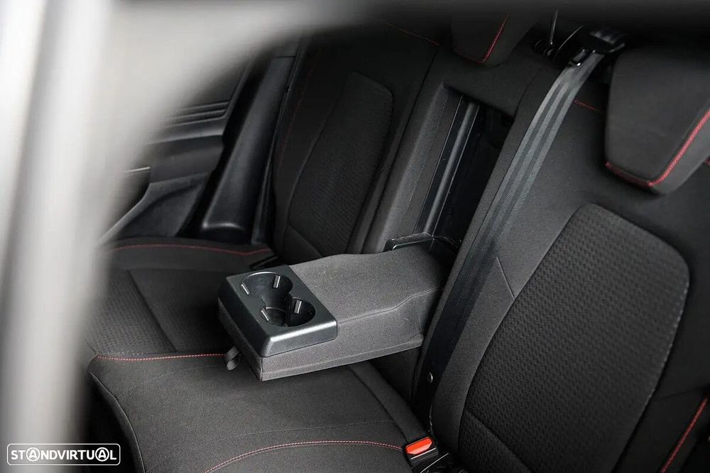 Ford Focus SW 1.0 EcoBoost ST-Line - 27