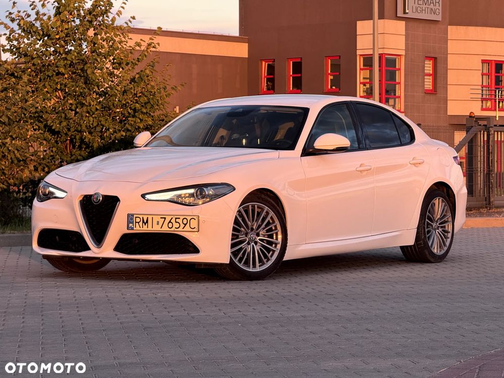 Alfa Romeo Giulia 2.2 Diesel AT8 Super - 4