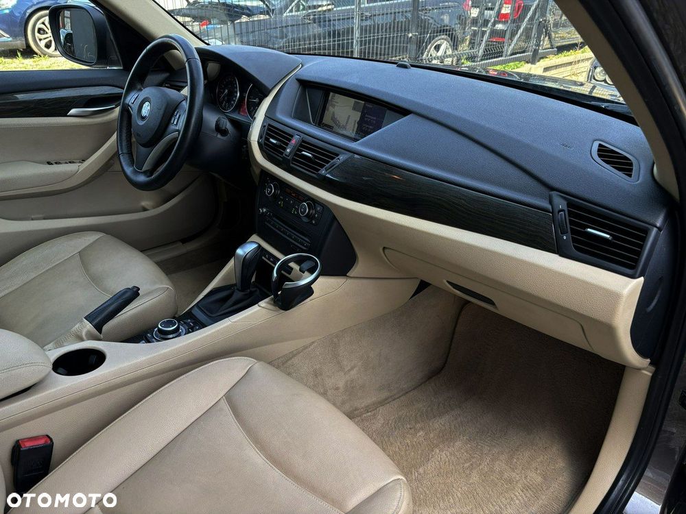 BMW X1 xDrive20d - 30
