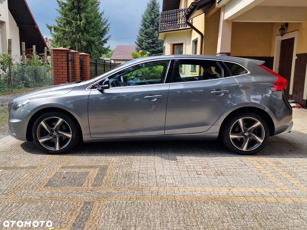 Volvo V40 D2 Drive-E R-Design Kinetic - 14