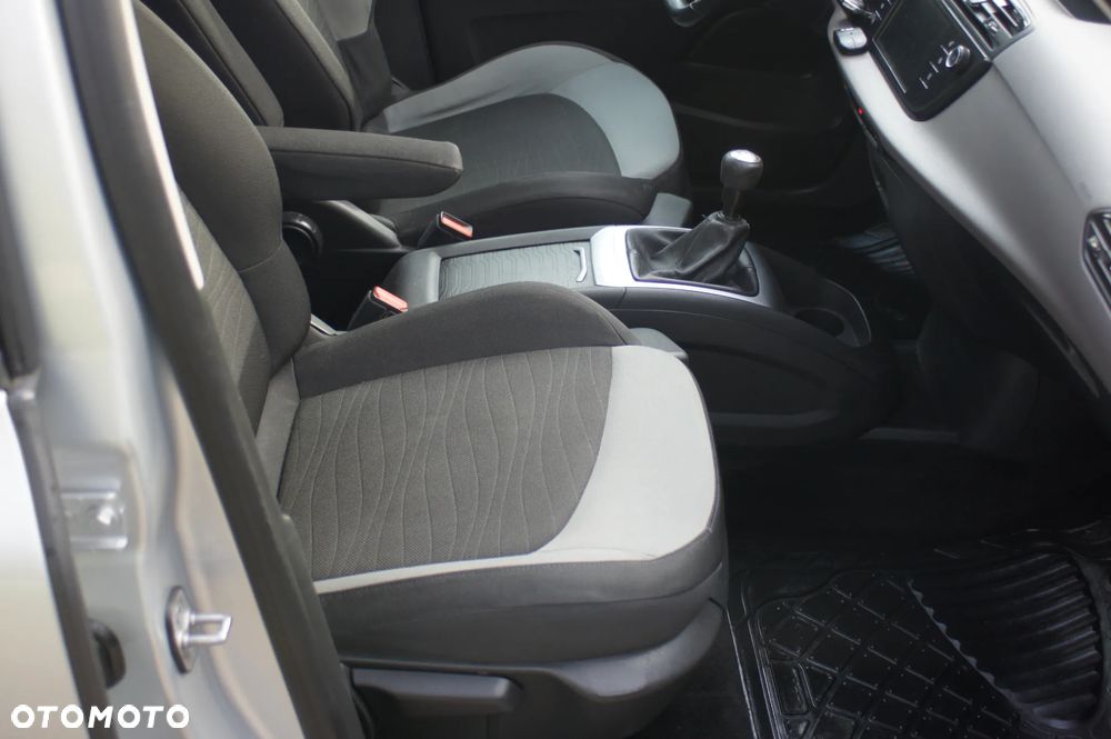 Citroën C4 Picasso e-HDi 115 Business Class - 23