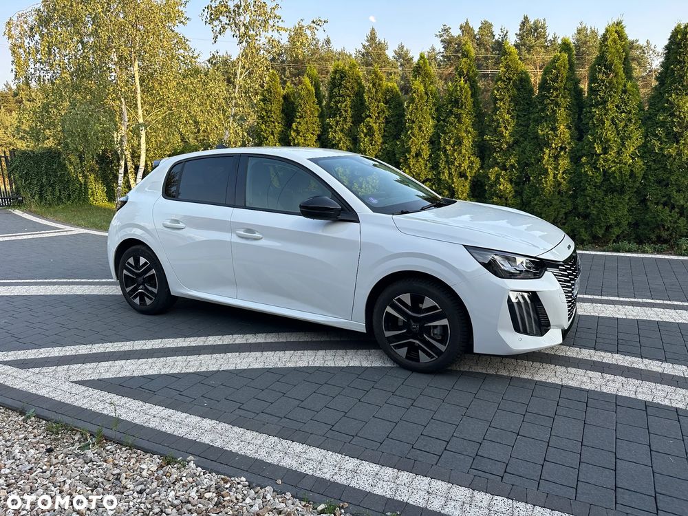 Peugeot 208 1.2 T Allure S&S - 9