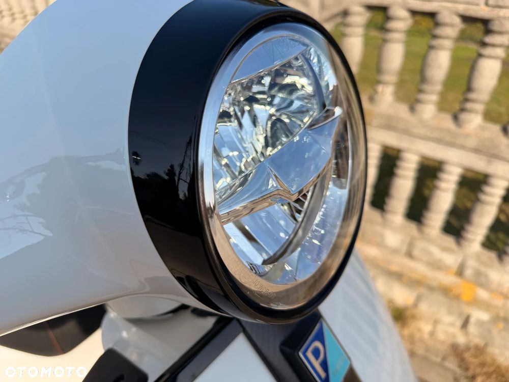 Vespa GTS - 18