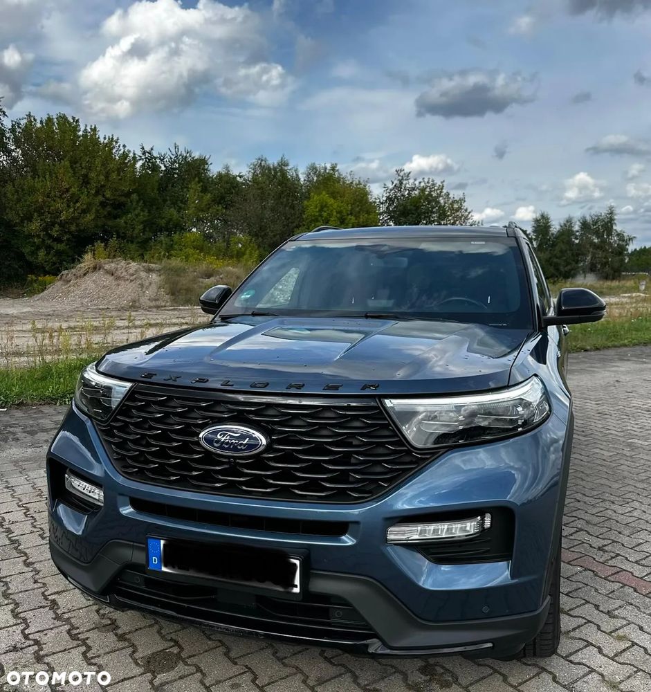 Ford Explorer - 2