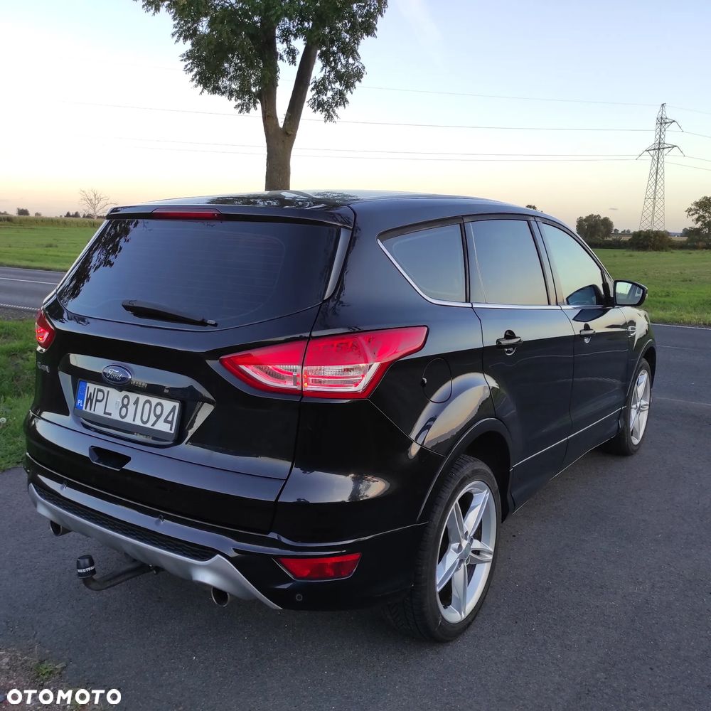 Ford Kuga 2.0 TDCi 4WD Titanium - 4