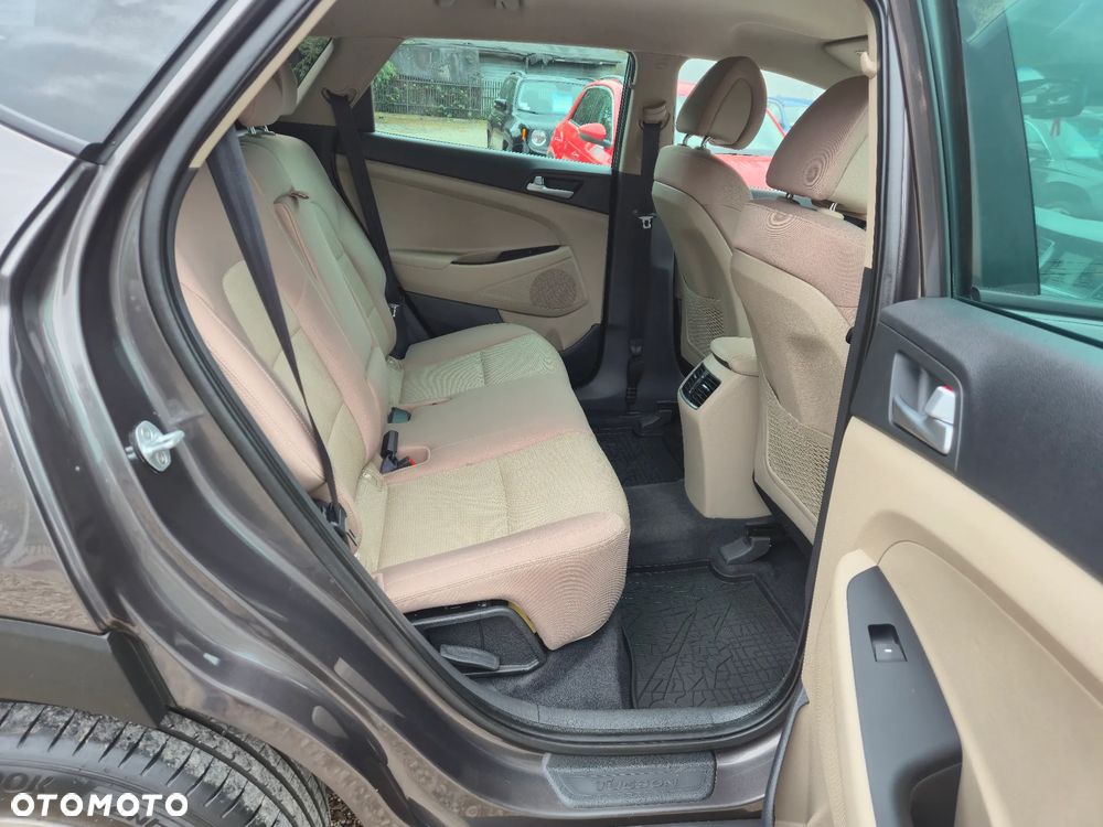 Hyundai Tucson 1.6 GDI BlueDrive Design 2WD - 20