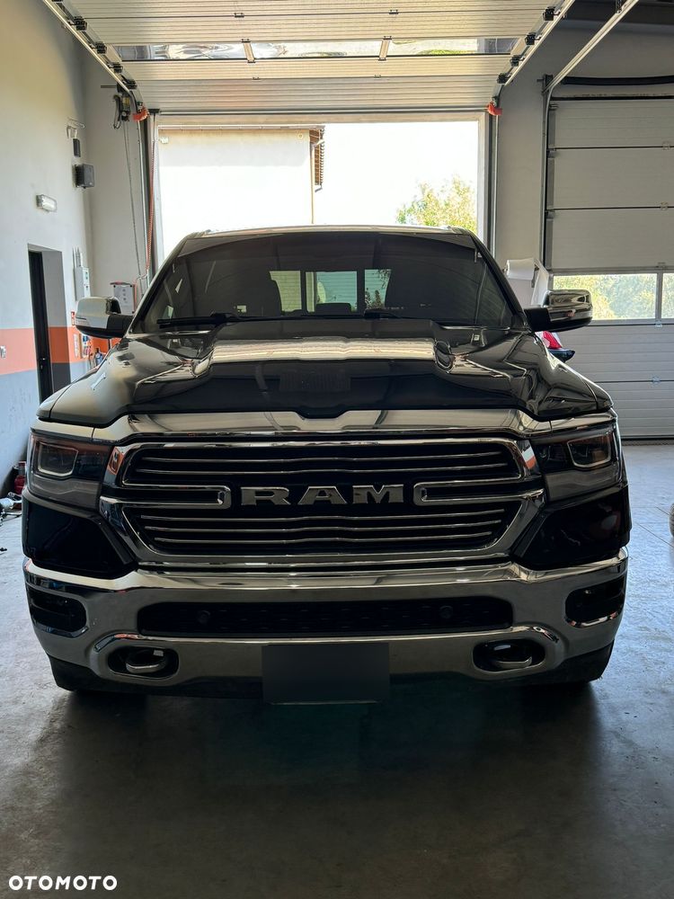 RAM 1500 Quad Cab Laramie - 4