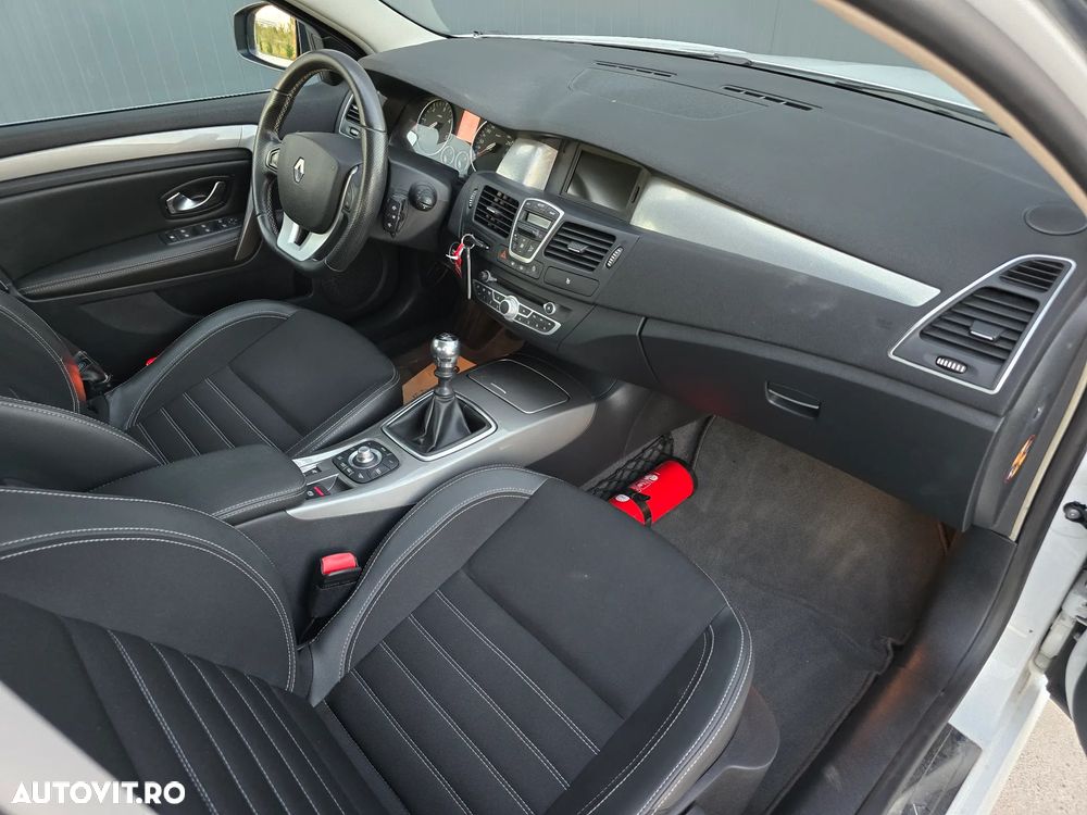 Renault Laguna dCi 110 FAP Limited - 7