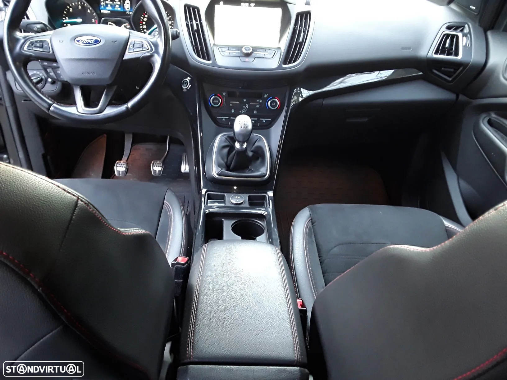 Ford Kuga 1.5 TDCi ST-Line Limited Edition - 17