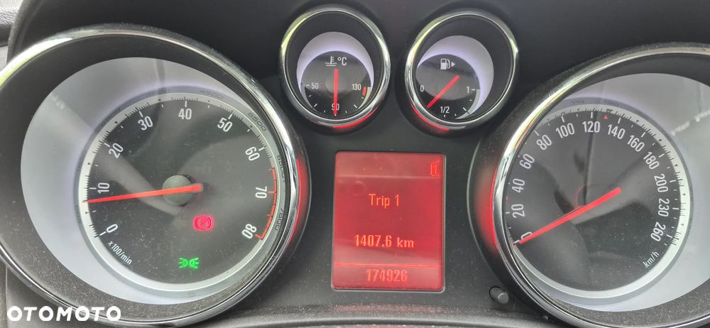 Opel Astra 1.4 Turbo - 11