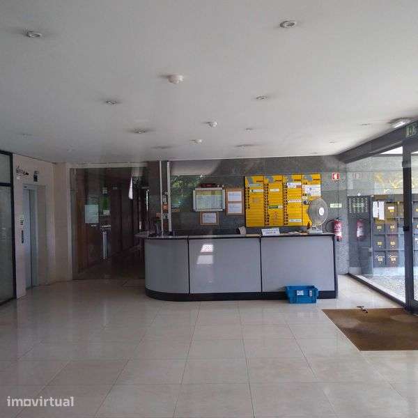 Estacionamento Estação Monte Abrão - Grande imagem: 4/12