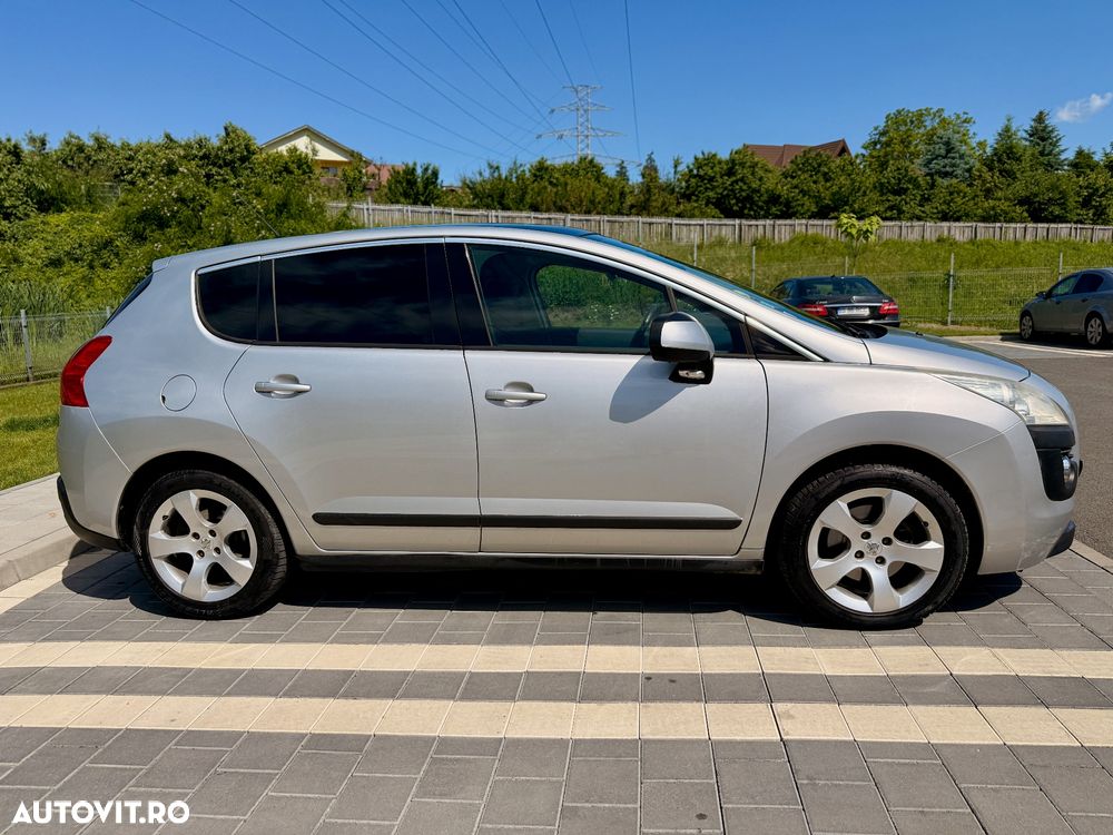 Peugeot 3008 2.0 HDI BVA FAP Premium - 12