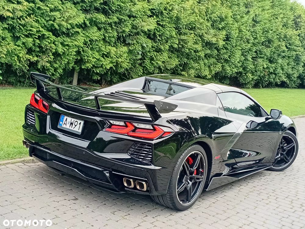 Chevrolet Corvette - 22