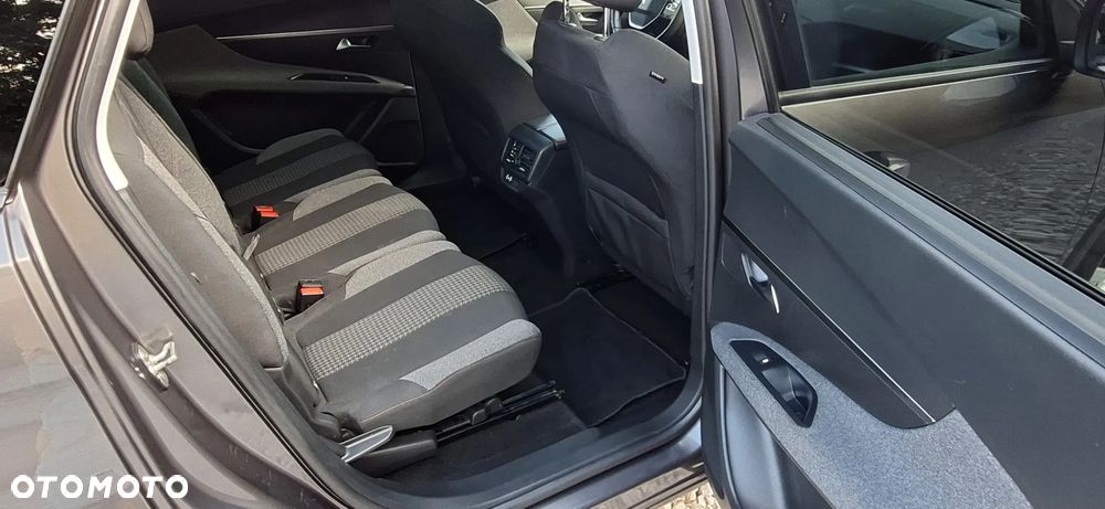Peugeot 5008 PureTech 130 Stop & Start Active Business-Paket - 19