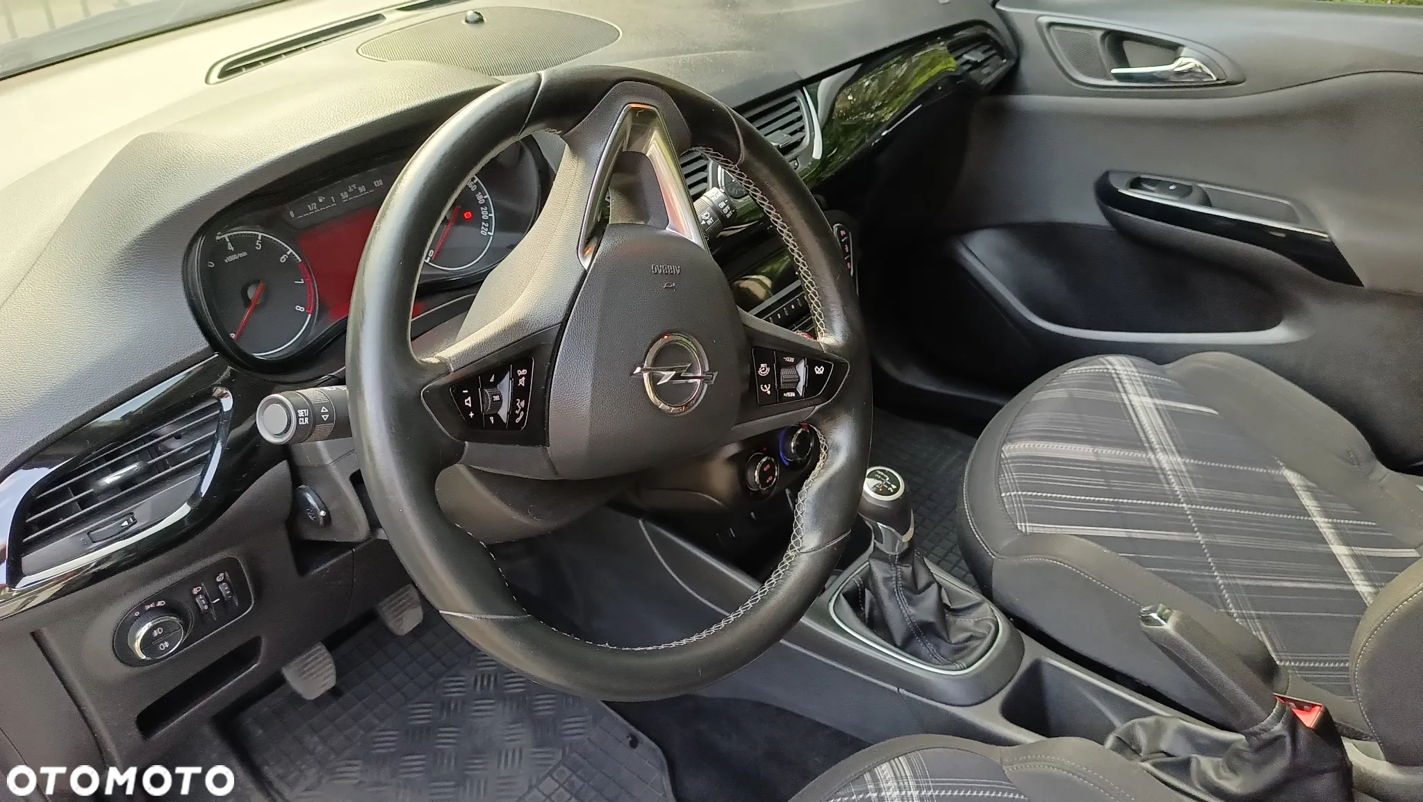 Opel Corsa 1.4 Color Edition - 4