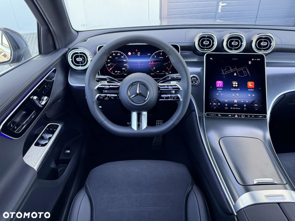Mercedes-Benz GLC - 12