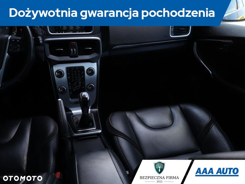 Volvo V40 - 9