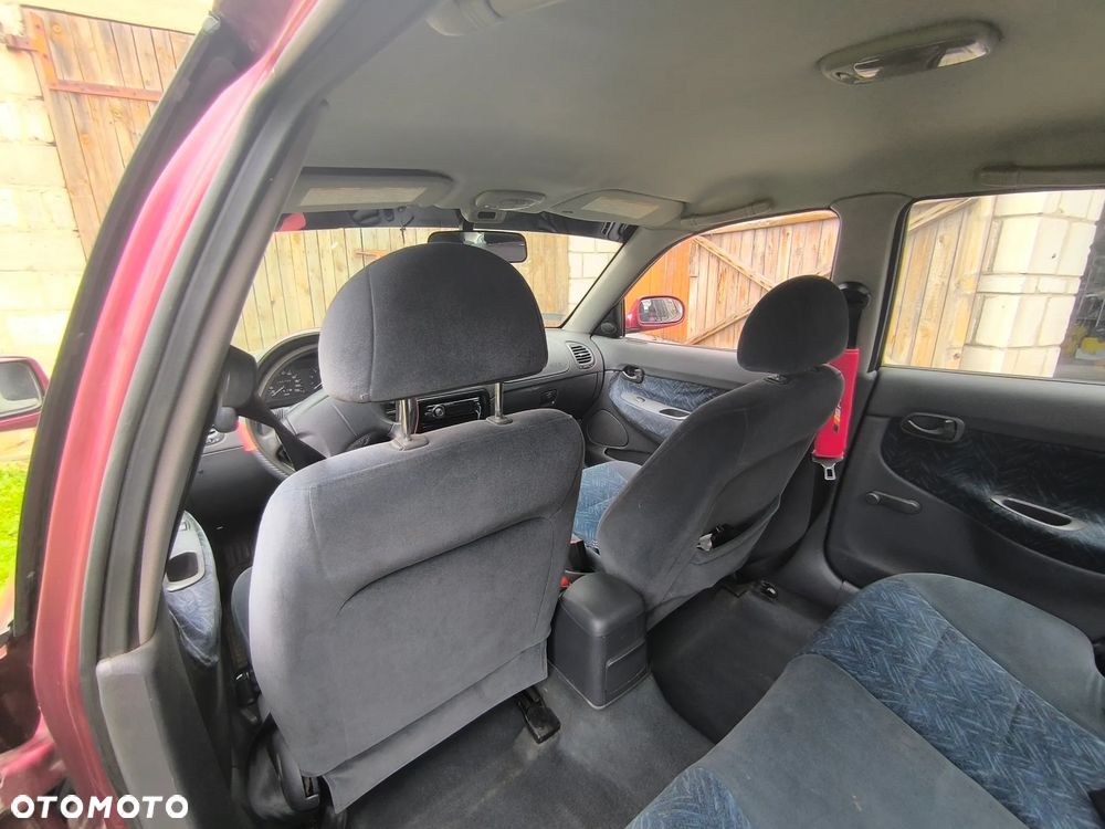 Daewoo Nubira 1.6 SX - 11
