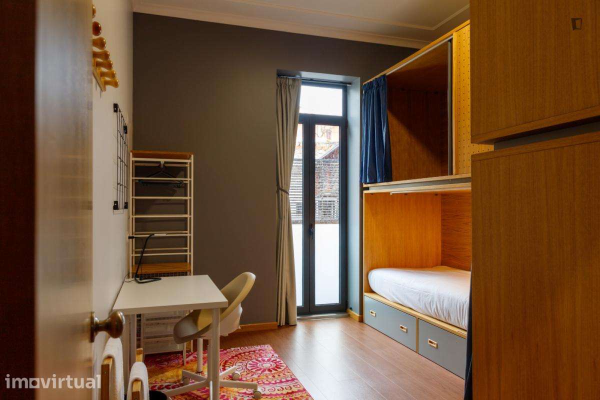 Quarto - localizado em Vila nova de gaia - Grande imagem: 2/27