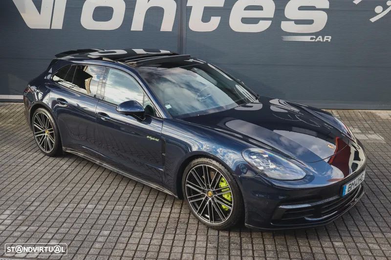 Porsche Panamera Sport Turismo 4 E-Hybrid Platinum Edition - 32