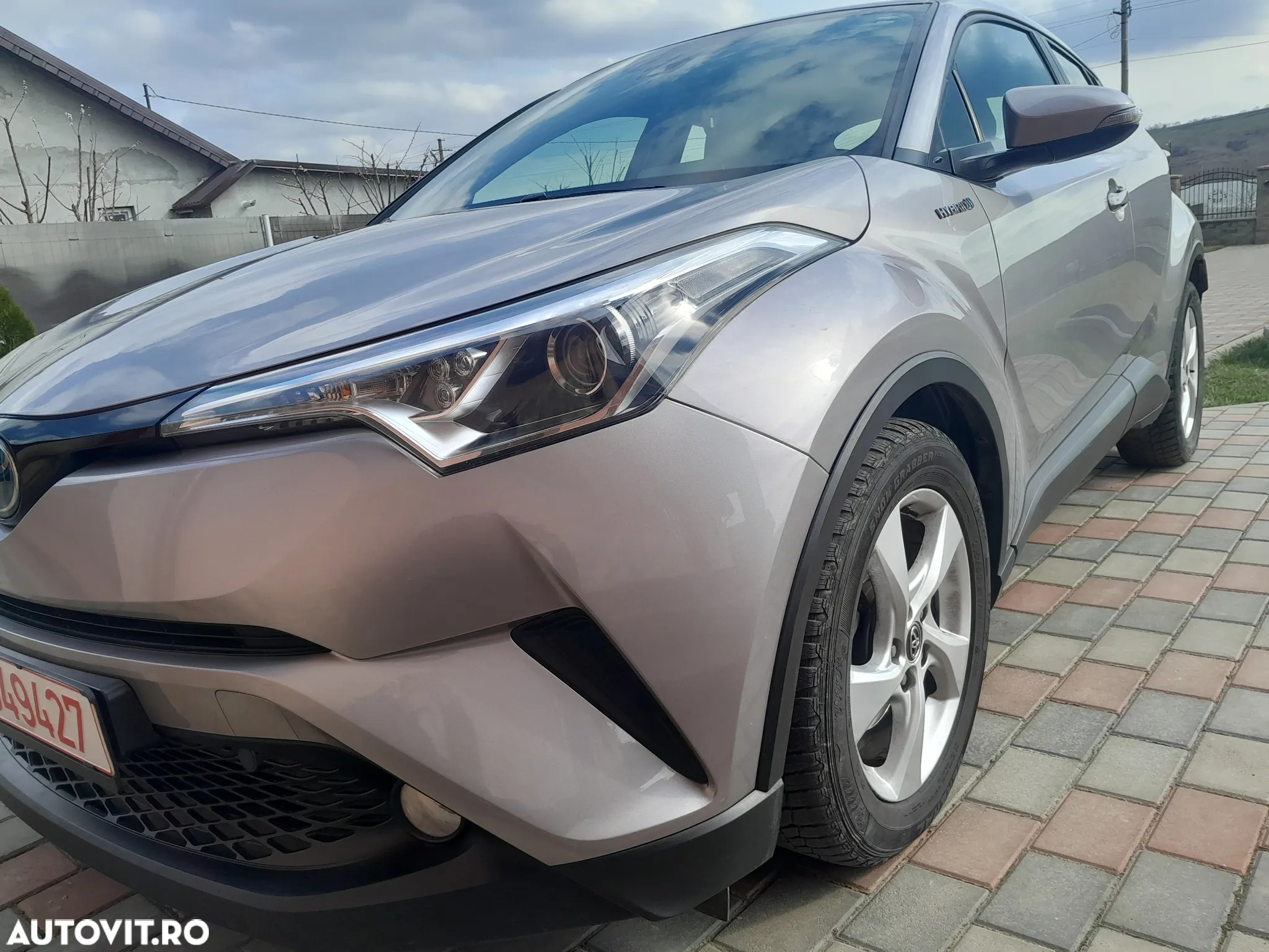 Toyota C-HR ver-hybrid-business--edition - 2