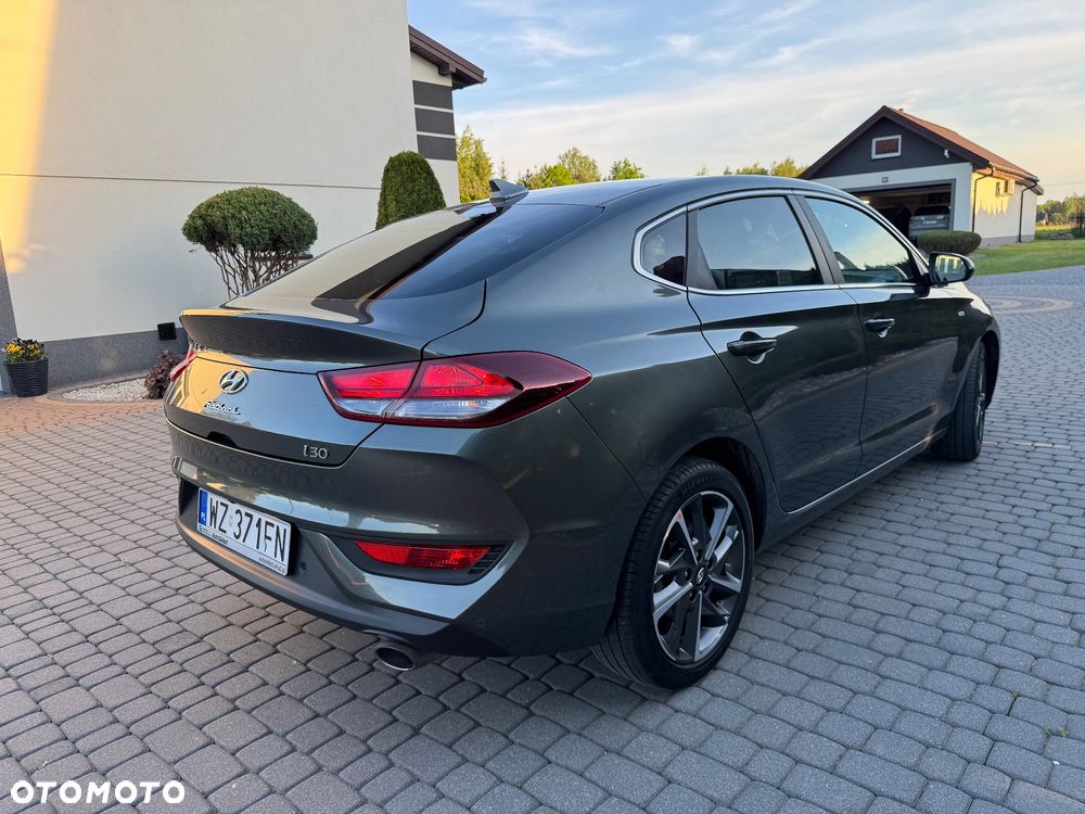 Hyundai i30 1.5 T-GDI 48V Comfort DCT - 21