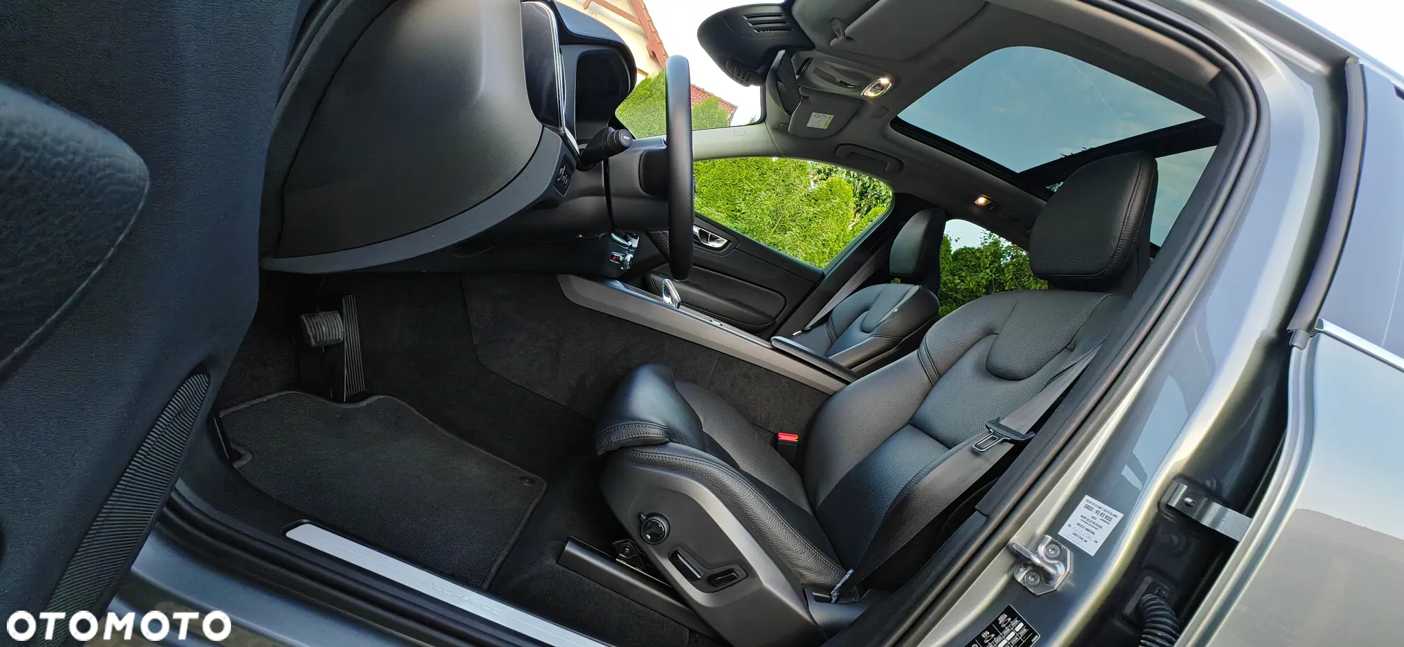 Volvo XC 60 T8 AWD Plug-In Hybrid Inscription - 19