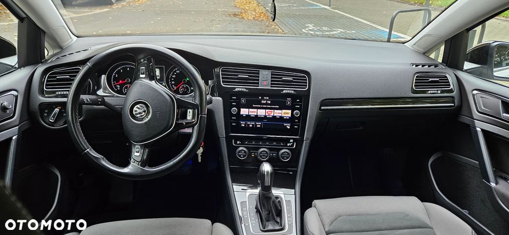 Volkswagen Golf - 9