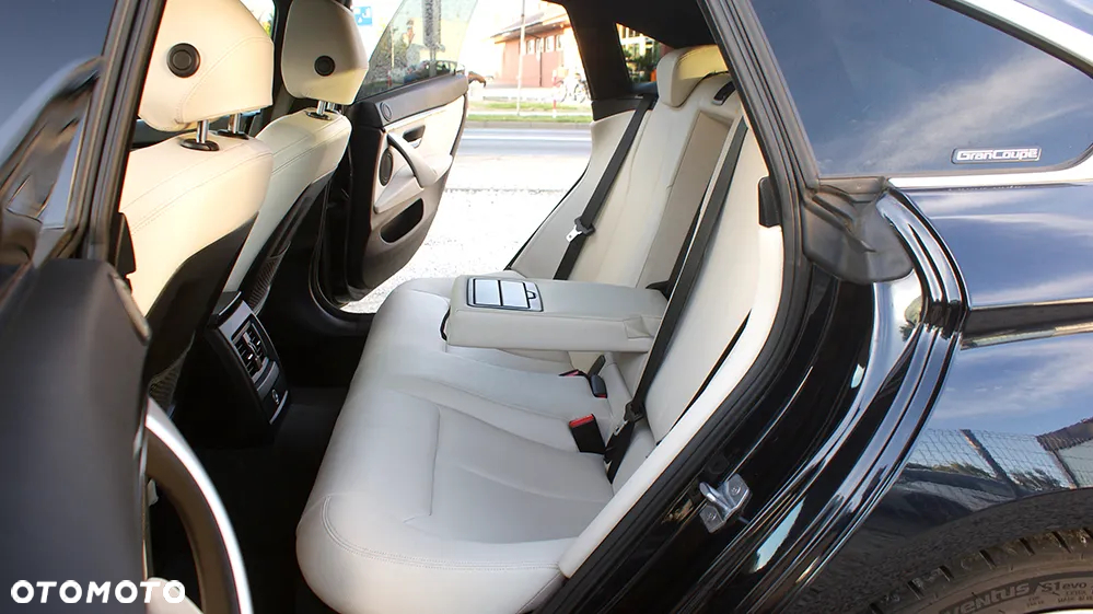 BMW Seria 4 435i Gran Coupe M Sport - 17