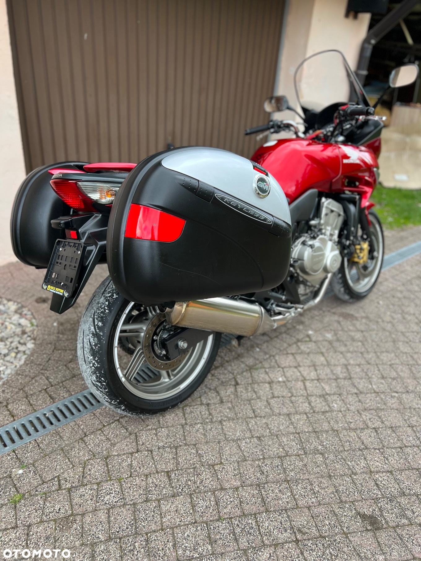 Honda CBF - 4