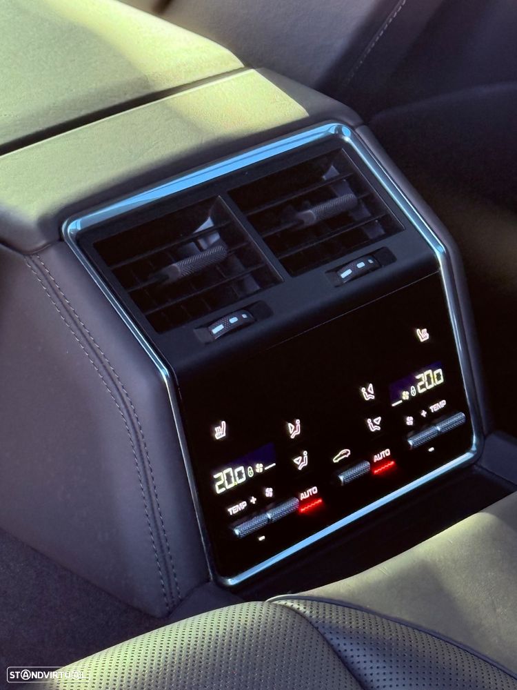 Porsche Panamera Sport Turismo 4S E-Hybrid - 36