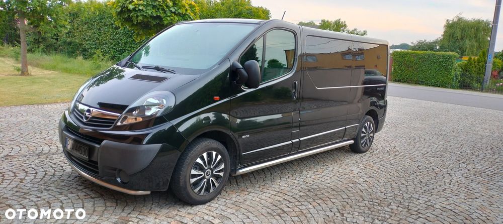 Opel Vivaro - 1