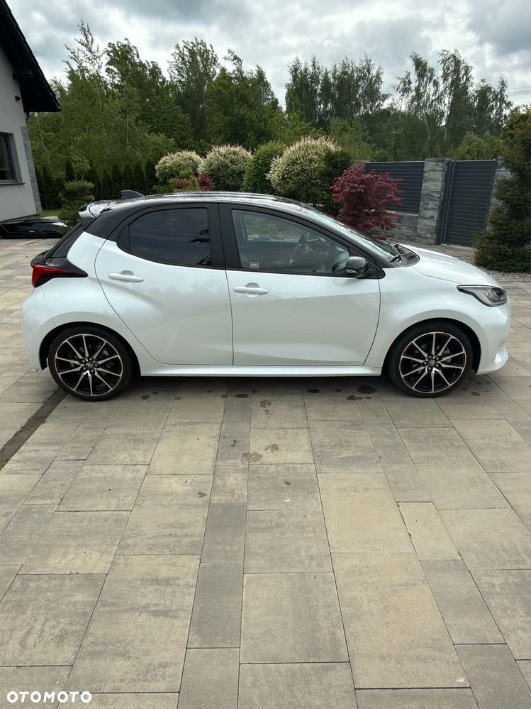 Toyota Yaris Hybrid 1.5 GR Sport - 7