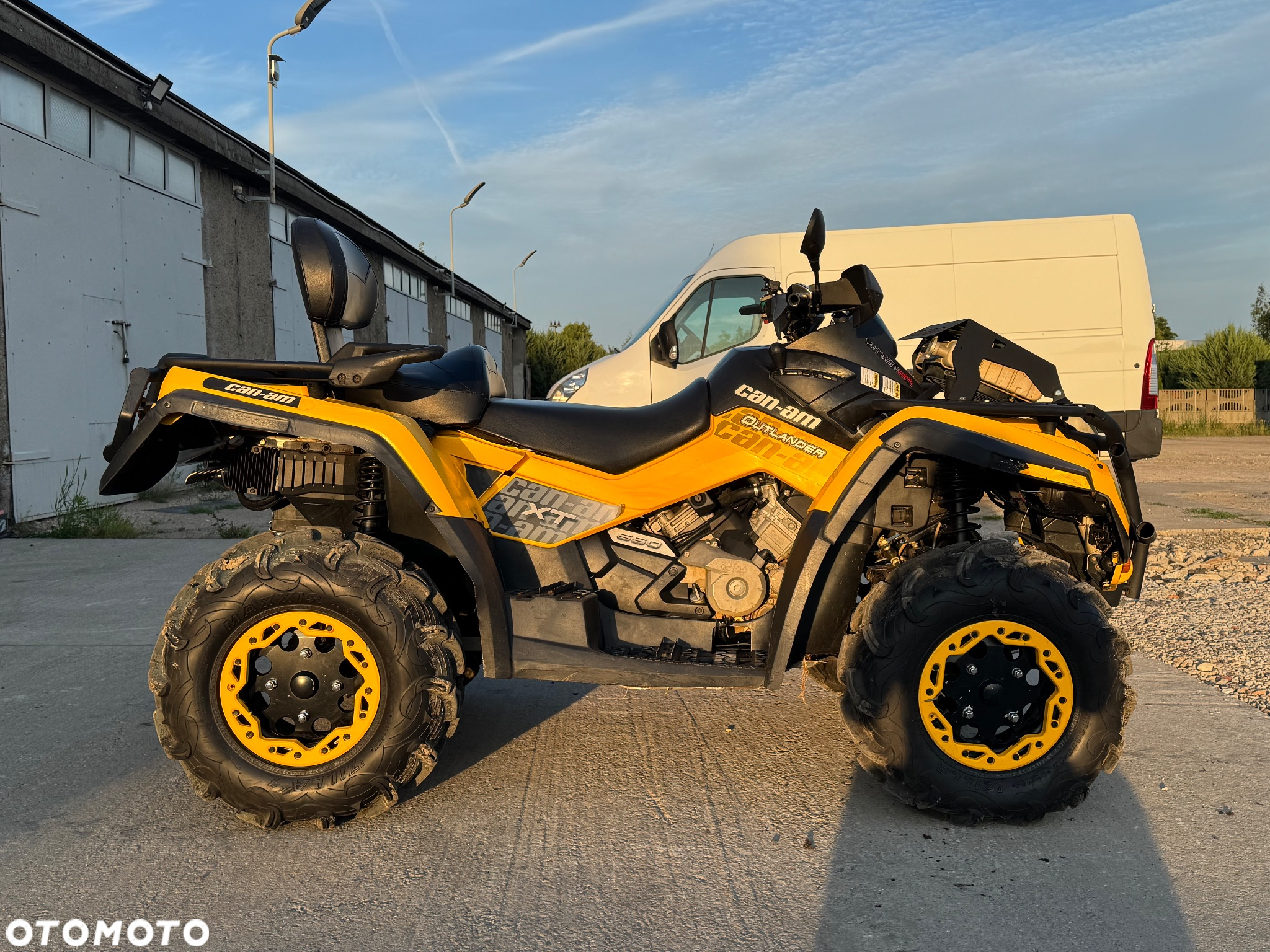 Can-Am Outlander - 8