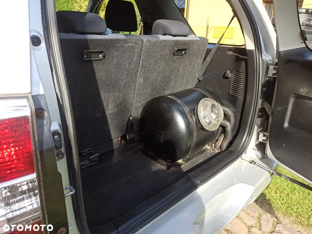 Suzuki Grand Vitara 2006 photo 3