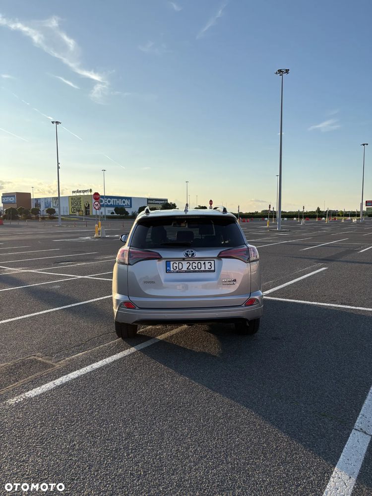 Toyota RAV4 - 5