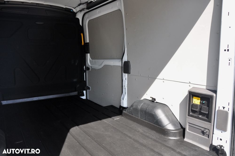 Ford Transit - 10