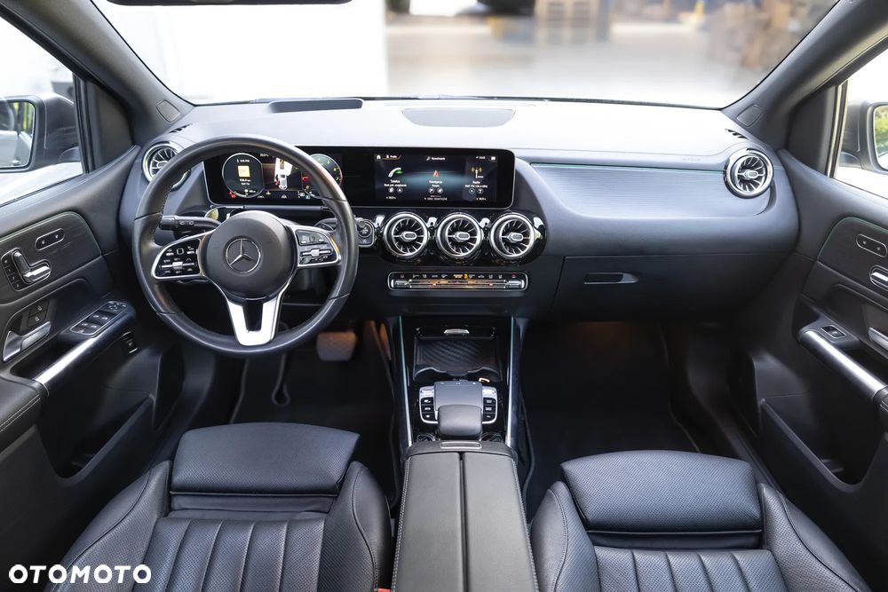 Mercedes-Benz Klasa B 250 4Matic 7G-DCT AMG Line - 3