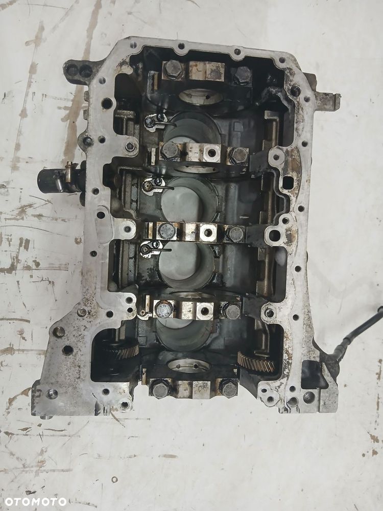 BLOK SILNIKA BMW E90 E91 N47D20C OE 7811138 - 12