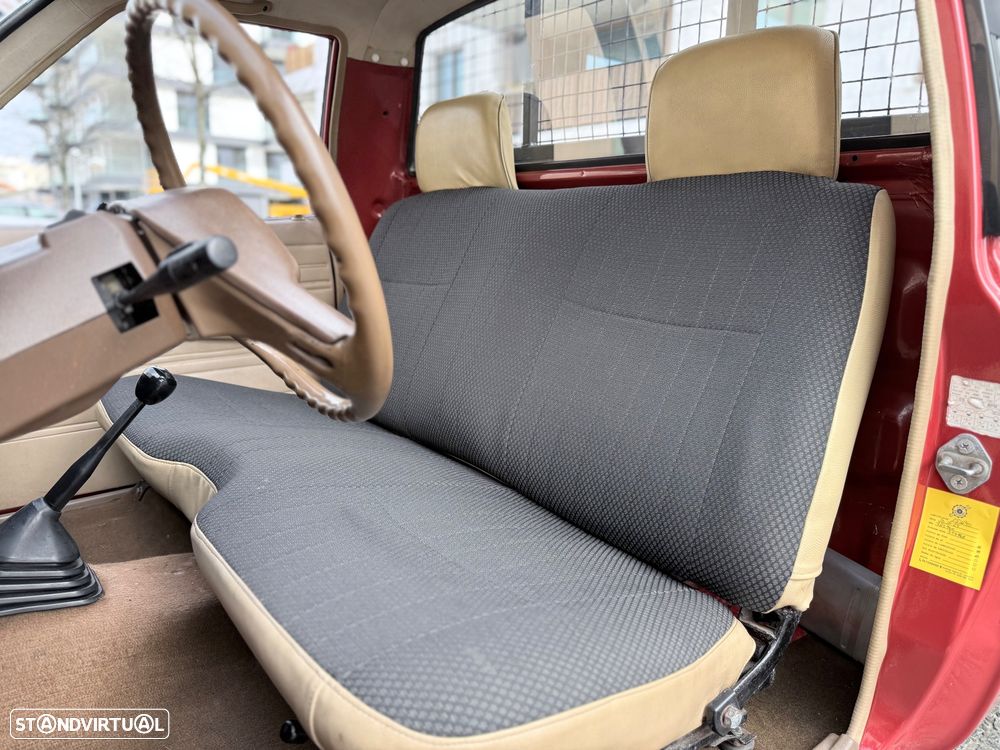 Toyota Hilux 2.4 D LN56L - 8