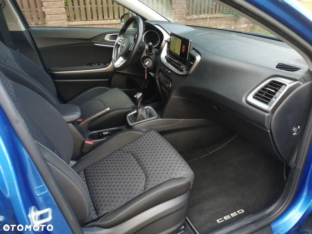Kia Ceed 1.4 T-GDI OPF Platinum Edition - 13