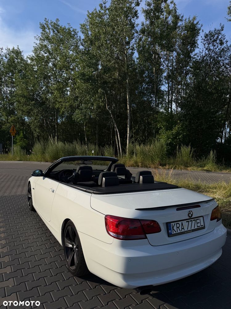 BMW 3 Series 2008 photo 2