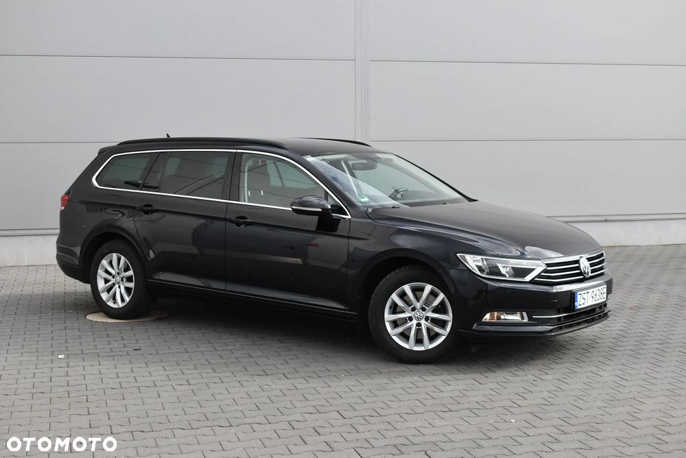 Volkswagen Passat - 36