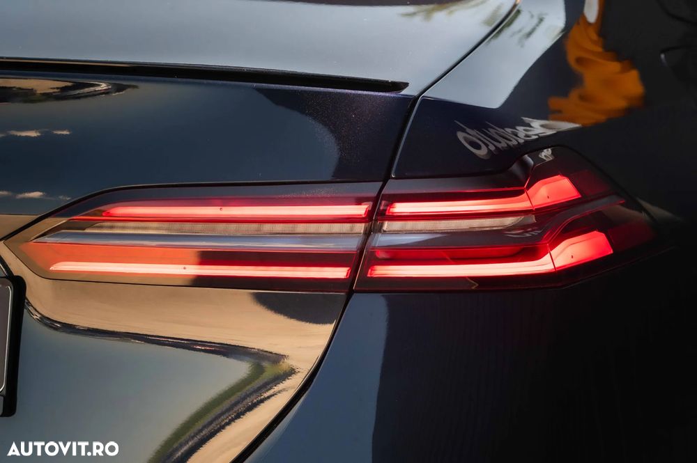 BMW Seria 5 520d xDrive Aut. - 14