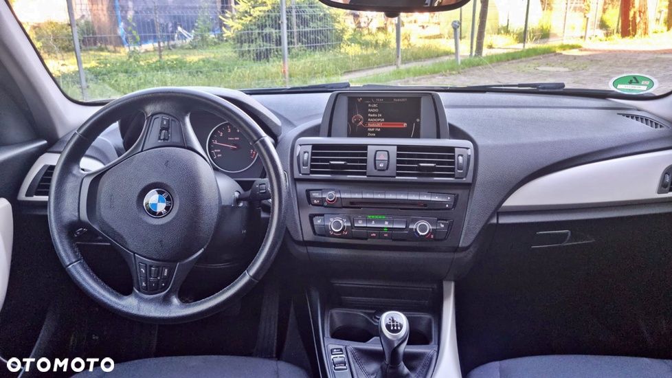 BMW Seria 1 118i Sport Line - 12