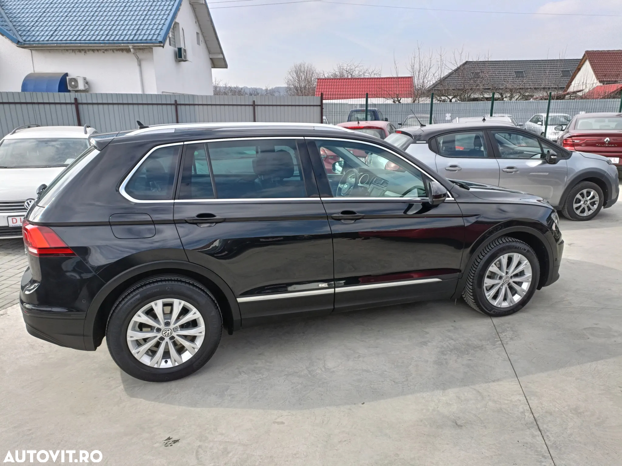 Volkswagen Tiguan 2.0 TDI SCR Comfortline - 6