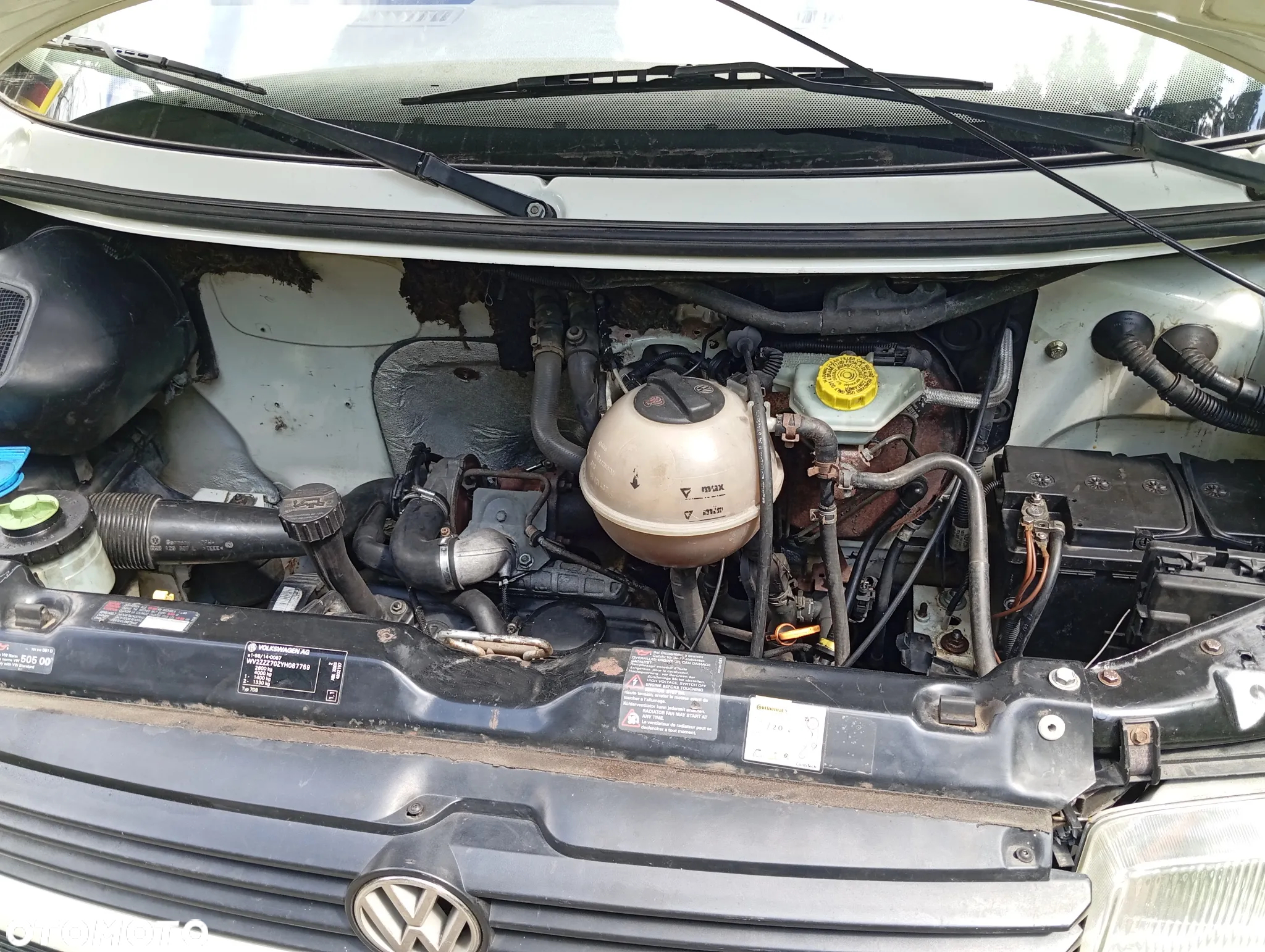 Volkswagen Caravelle - 6